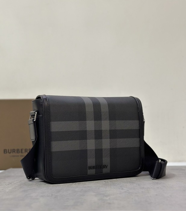 Burberry Tote bag with stylish design Brown 01A 2