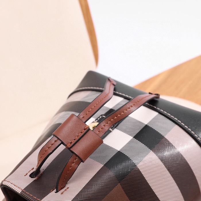 Burberry Tote bag with stylish design Brown 01A