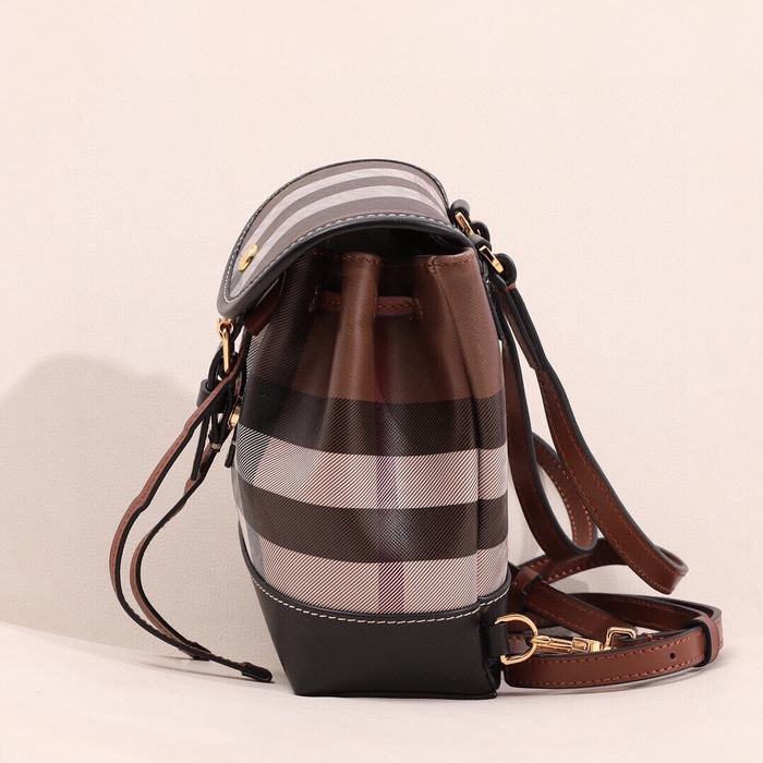 Burberry Tote bag with stylish design Brown 01A