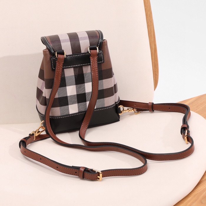 Burberry Tote bag with stylish design Brown 01A