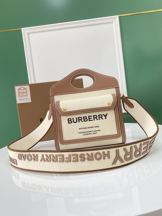 Burberry Tote bag with stylish features Beige 01A 3