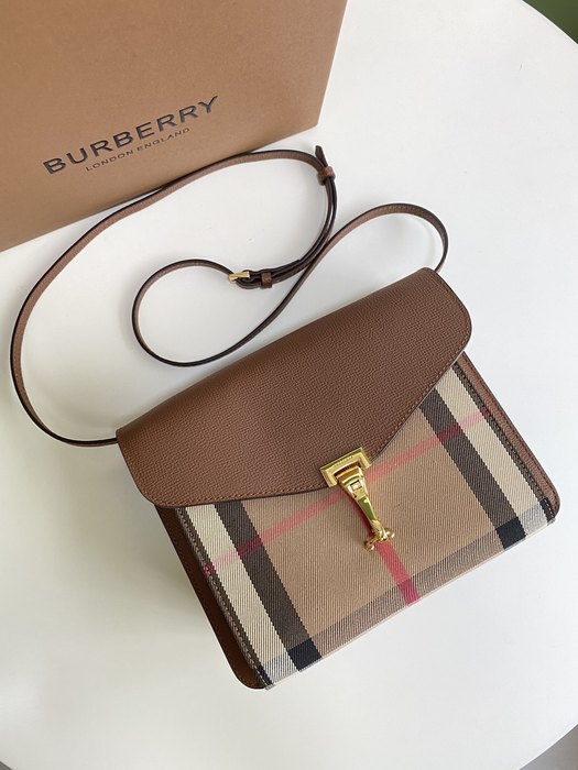Burberry Tote bag with stylish features Beige 01A 4