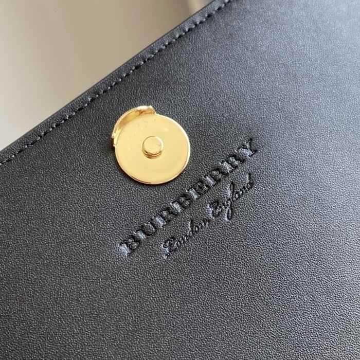 Burberry Tote bag with stylish features Black 01A 2