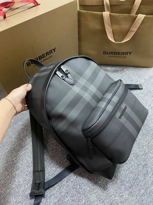 Burberry Tote bag with stylish features Black 01A 3
