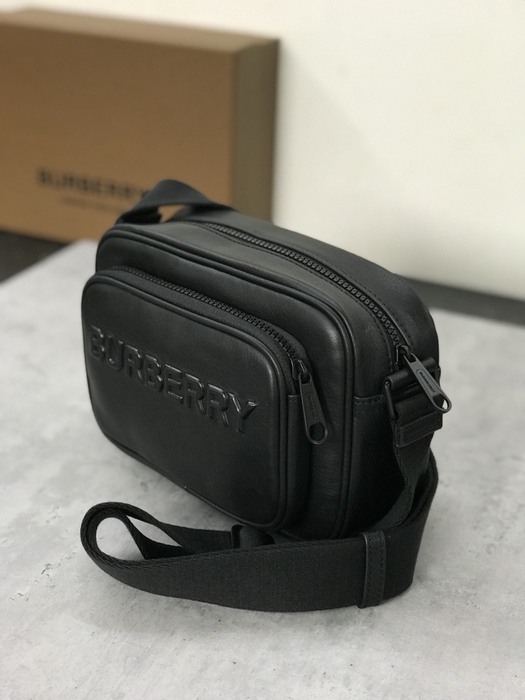 Burberry Tote bag with stylish features Black 01A