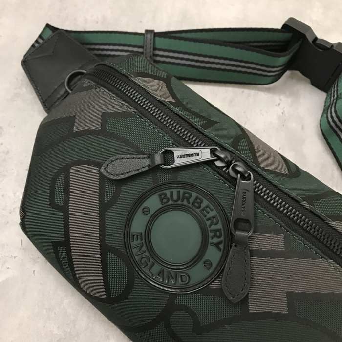 Burberry Tote bag with stylish features Brown 01A 7