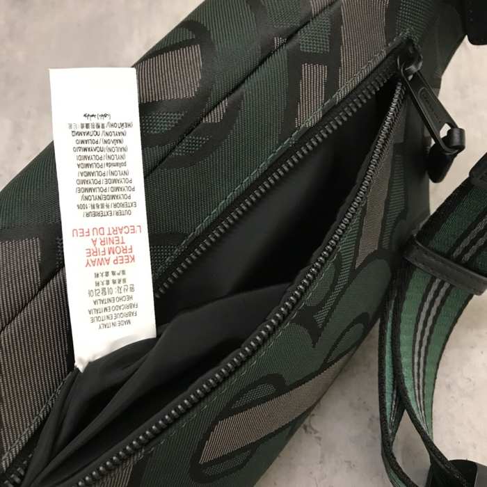 Burberry Tote bag with stylish features Brown 01A 7