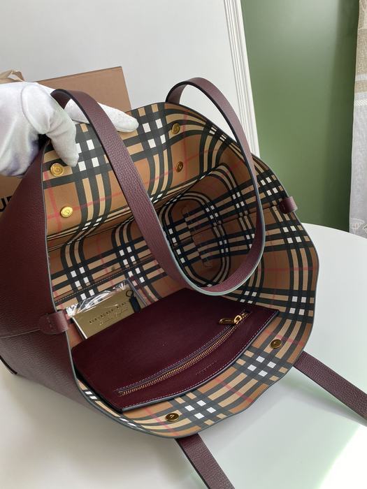 Burberry Tote bag with stylish features Burgundy 01A 2