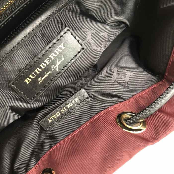 Burberry Tote bag with stylish features Burgundy 01A