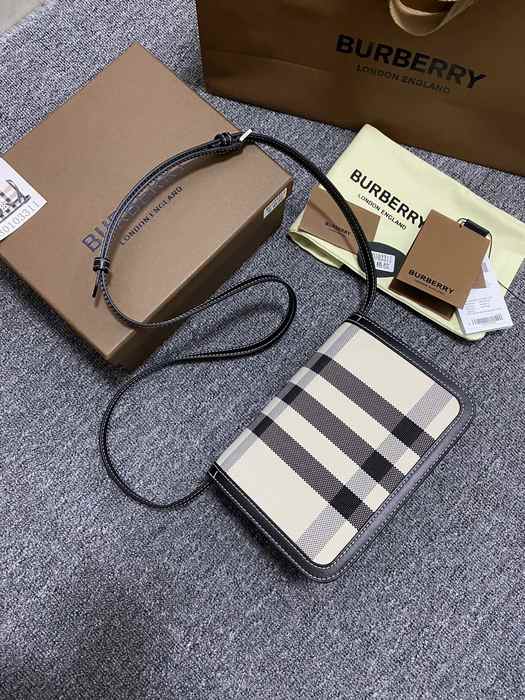 Burberry Tote bag with stylish traits Beige 01A 4