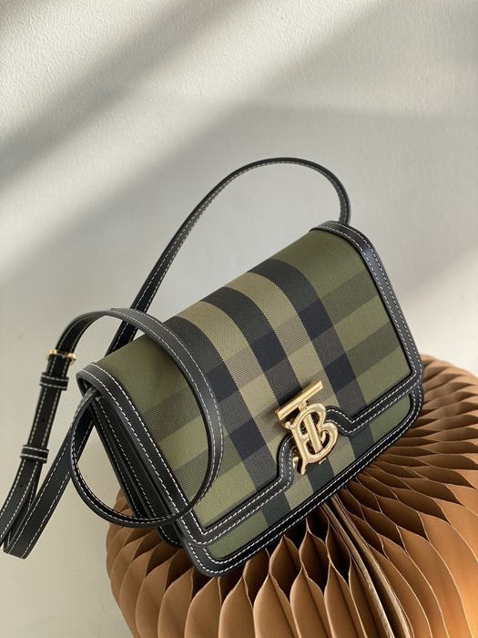Burberry Tote bag with stylish traits Green 01A