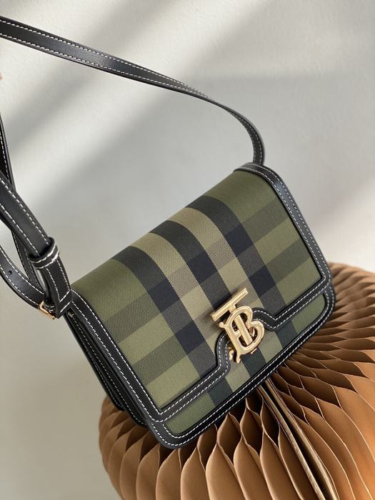 Burberry Tote bag with stylish traits Green 01A