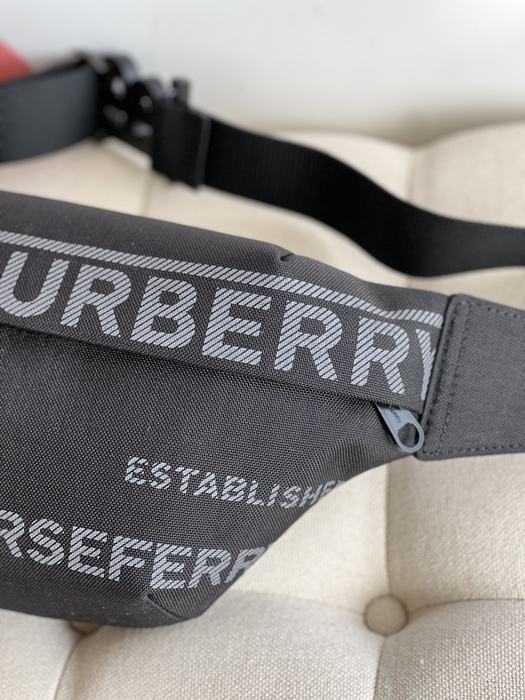 Burberry Tote bag with stylish traits Tan 01A 2