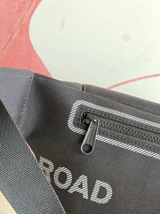 Burberry Tote bag with stylish traits Tan 01A 2