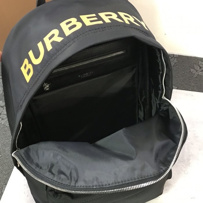 Burberry Tote bag with urban styling Black 01A