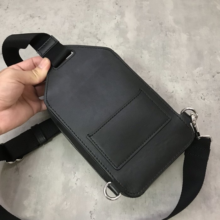 Burberry Tote bag with versatile features Grey 01A