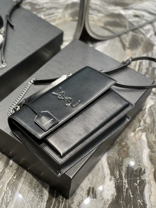 Burberry Tote style 07 Brown 01A