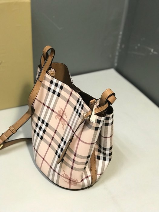 Burberry Tote style 10 Beige 01A
