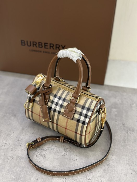 Burberry Tote style 102 Beige 01A