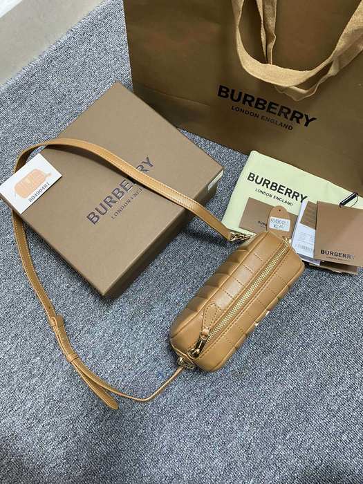 Burberry Tote style 111 Beige 01A
