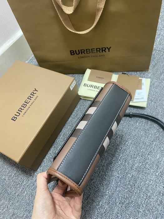 Burberry Tote style 111 Brown 01A