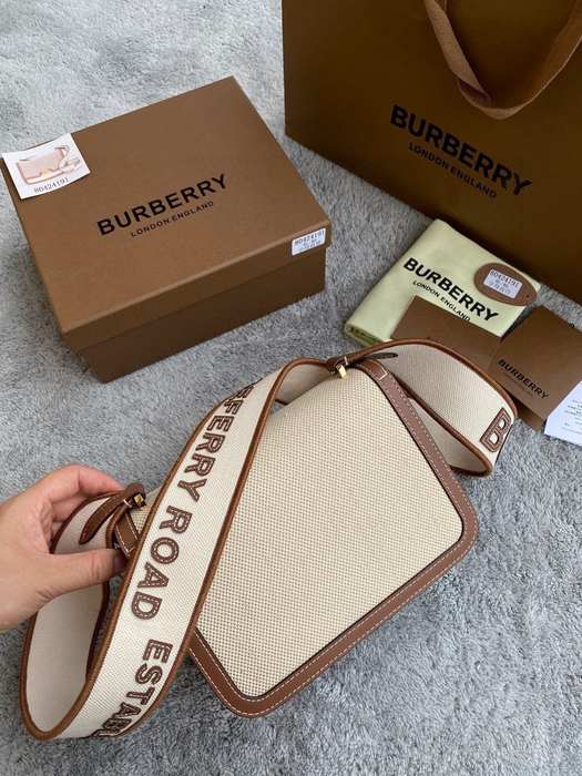Burberry Tote style 116 Beige 01A