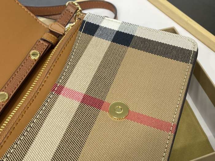 Burberry Tote style 119 Beige 01A