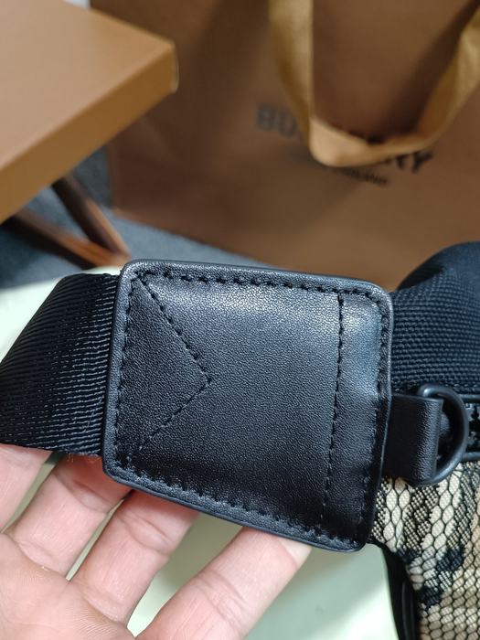 Burberry Tote style 12 Black 01A