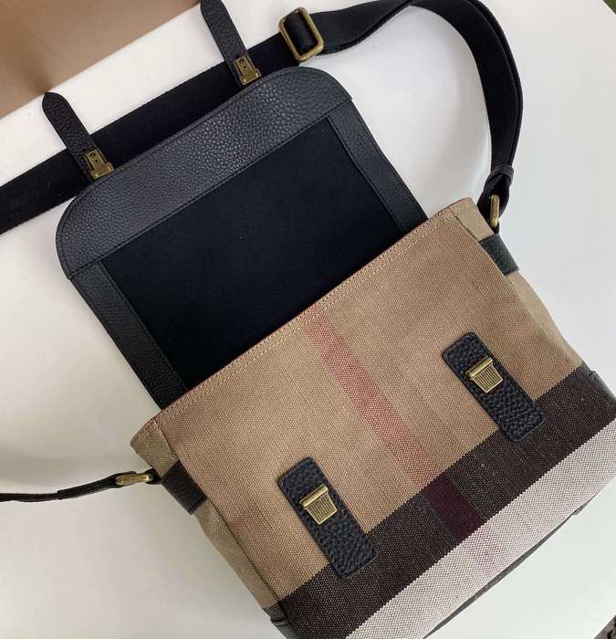 Burberry Tote style 18 Beige 01A 2