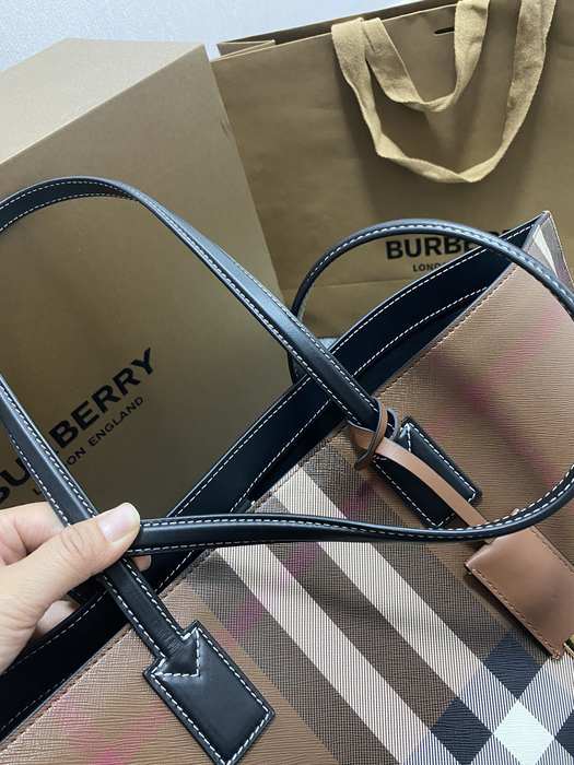 Burberry Tote style 25 Brown 01A