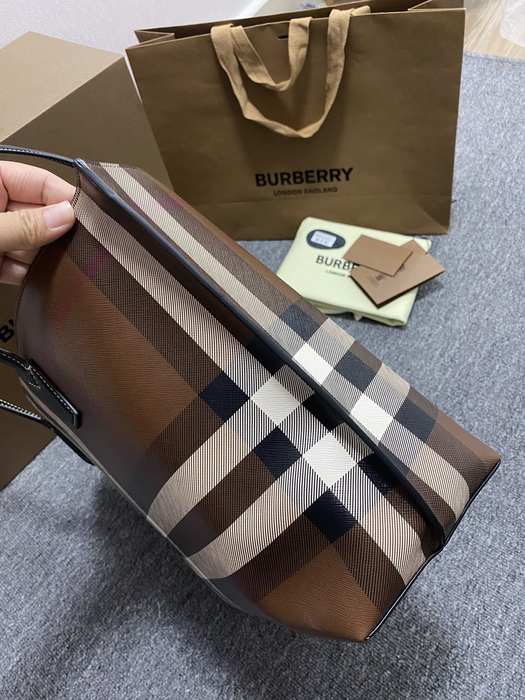 Burberry Tote style 25 Brown 01A
