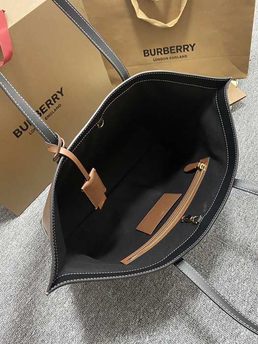 Burberry Tote style 25 Brown 01A