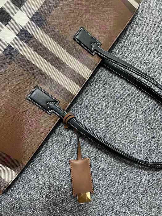 Burberry Tote style 25 Brown 01A