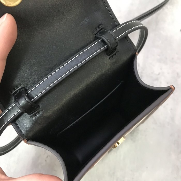 Burberry Tote style 31 Brown 01A