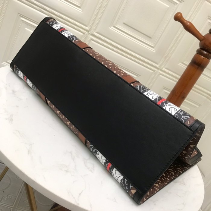 Burberry Tote style 33 Brown 01A