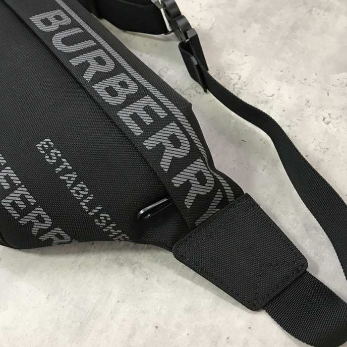 Burberry Tote style 45 Tan 01A