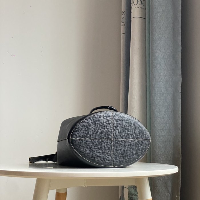 Burberry Tote style 46 Burgundy 01A