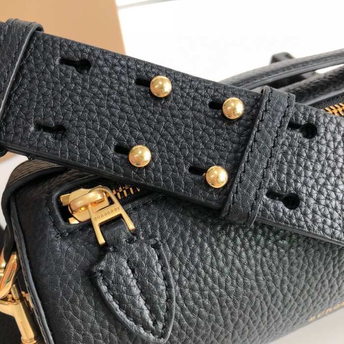 Burberry Tote style 50 Beige 01A