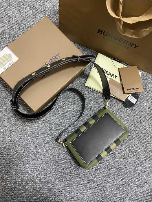 Burberry Tote style 52 Green 01A