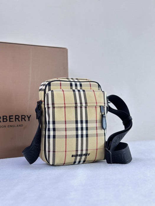 Burberry Tote style 56 Beige 01A