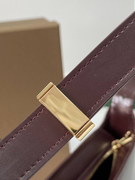 Burberry Tote style 56 Burgundy 01A