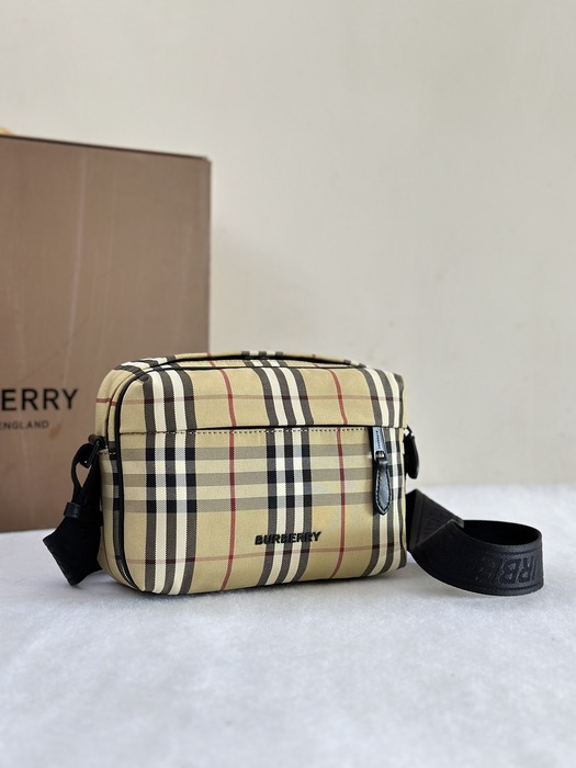 Burberry Tote style 57 Beige 01A