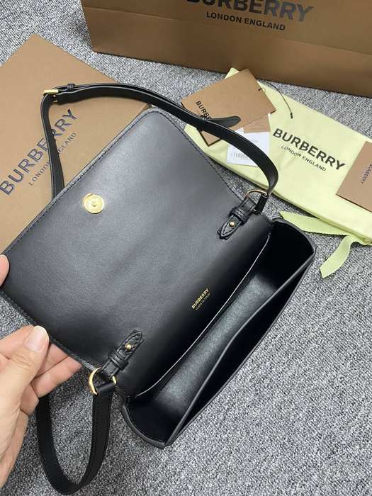 Burberry Tote style 61 Brown 01A