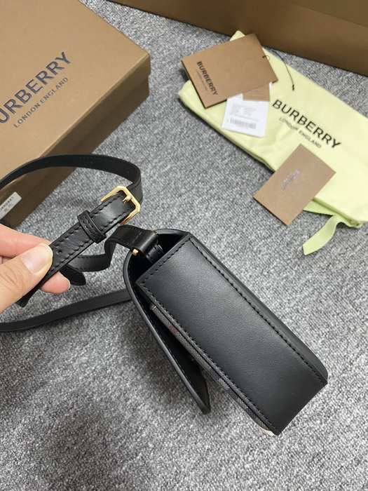 Burberry Tote style 61 Brown 01A