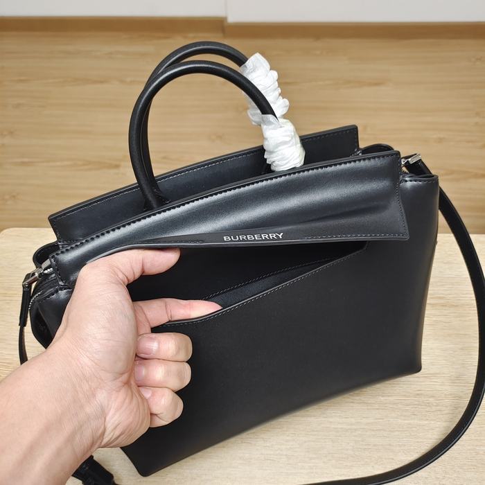 Burberry Tote style 67 Black 01A