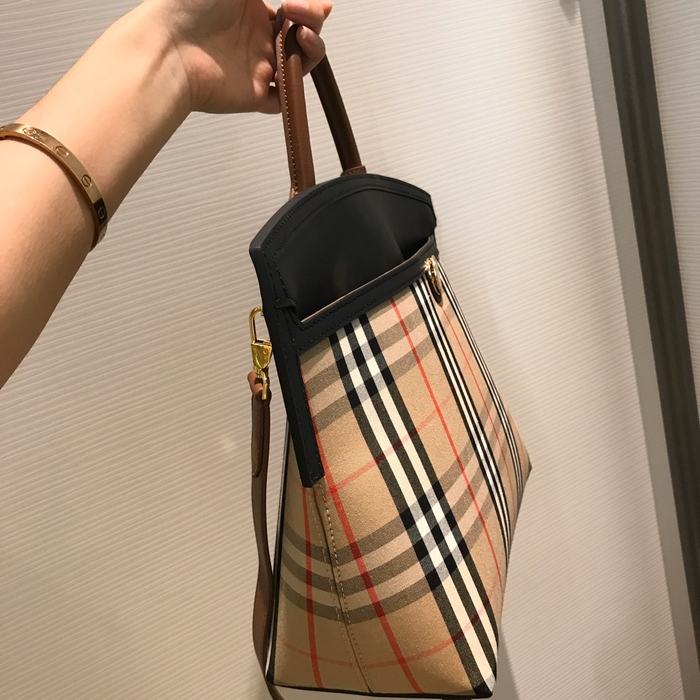 Burberry Tote style 76 Beige 01A