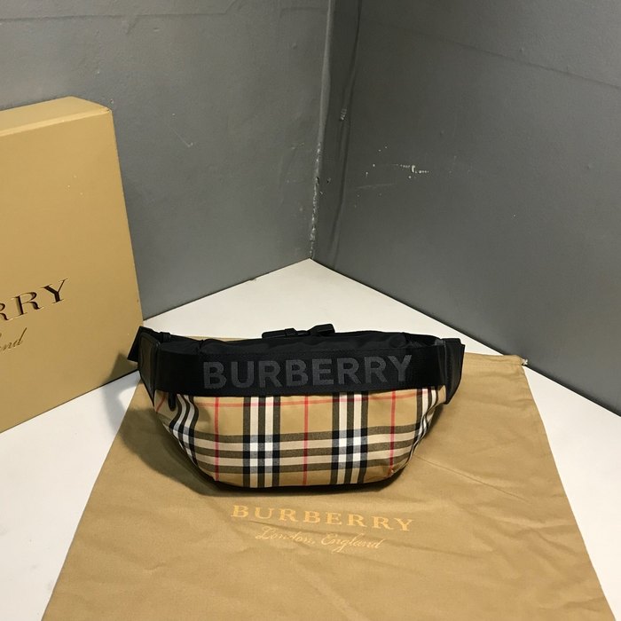 Burberry Tote style 80 Beige 01A