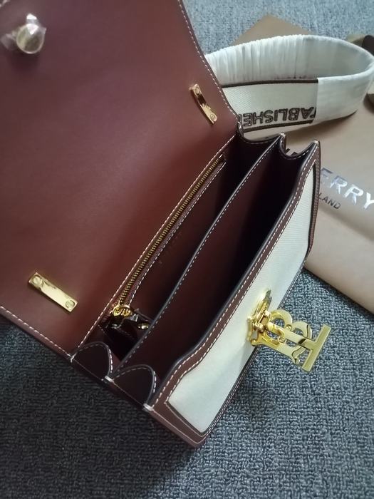 Burberry Tote style 97 White 01A