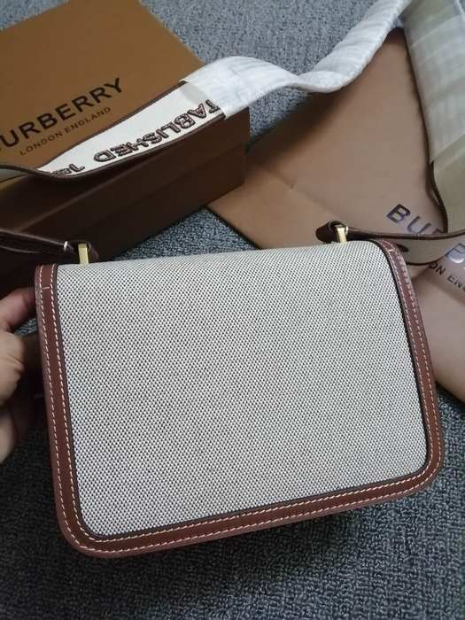 Burberry Tote style 97 White 01A