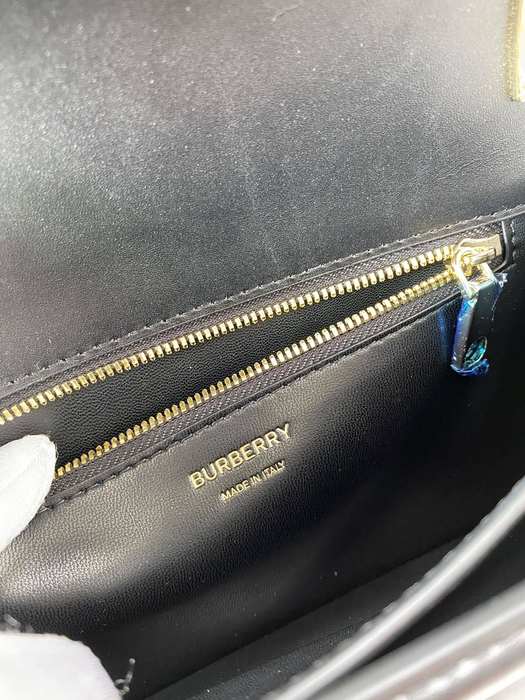 Burberry Tote with classic features Black 01A